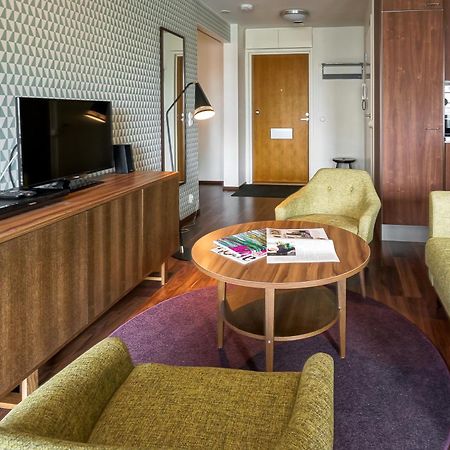 Forenom Serviced Apartments Espoo Tapiola المظهر الخارجي الصورة