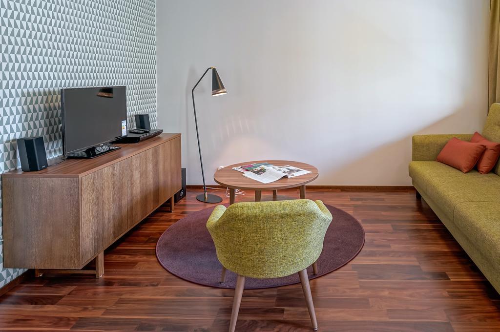 Forenom Serviced Apartments Espoo Tapiola الغرفة الصورة